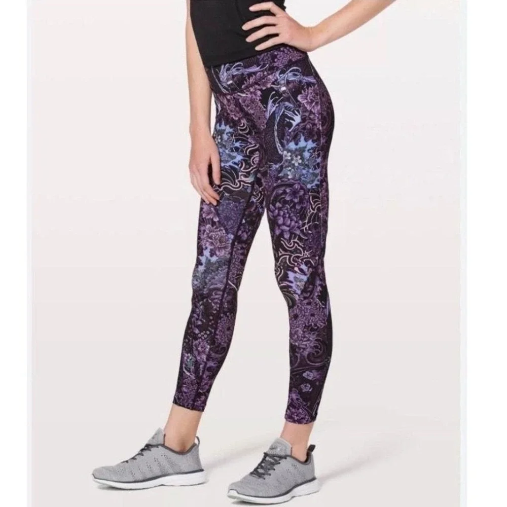 Lululemon Chasing Miles Tight 25 Memoir Multi Purple Wave Floral Leggings 6